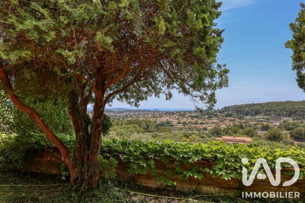 Maison à vendre 12 pièces 383 m² Sanary-sur-Mer