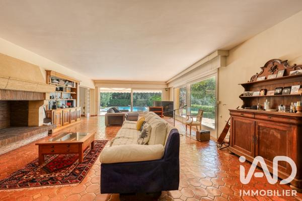 Maison à vendre 12 pièces 383 m² Sanary-sur-Mer