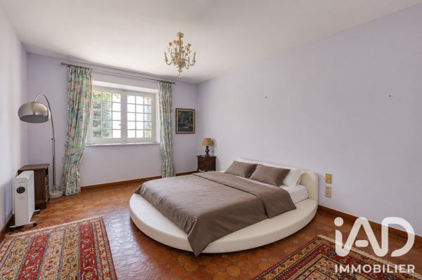 Maison à vendre 12 pièces 383 m² Sanary-sur-Mer