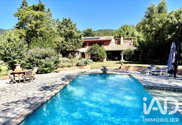 Maison à vendre 8 pièces 248 m² Bormes-les-Mimosas