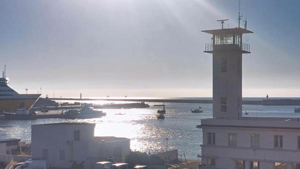 Studio 36 m² avec vue panoramique sur la mer et le port