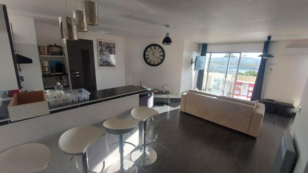Studio 36 m² avec vue panoramique sur la mer et le port