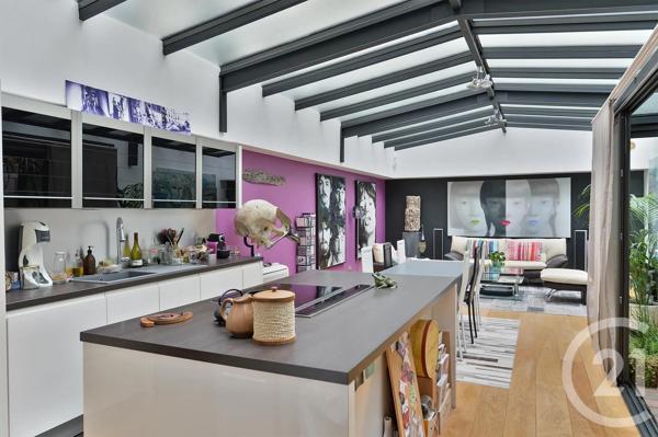 Appartement Atelier D'Artiste à vendre  5 pièces - 174,68 m 2   PARIS  - 75002