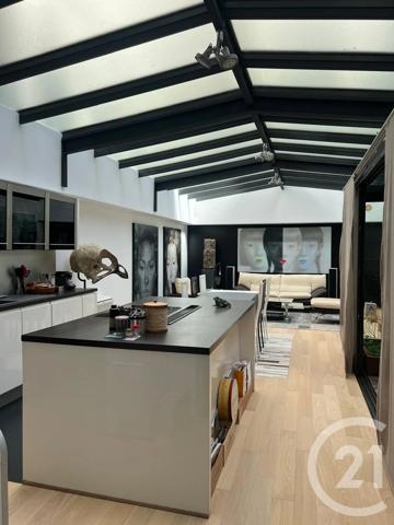 Appartement Atelier D'Artiste à vendre  5 pièces - 174,68 m 2   PARIS  - 75002