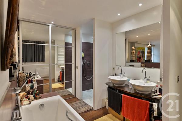 Appartement Atelier D'Artiste à vendre  5 pièces - 174,68 m 2   PARIS  - 75002