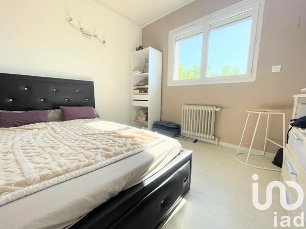 Maison 6 pièces de 120 m² à Uzès (30700)