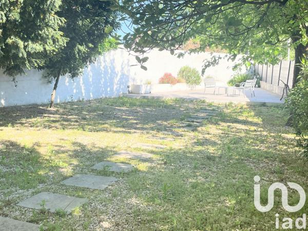 Maison 6 pièces de 120 m² à Uzès (30700)