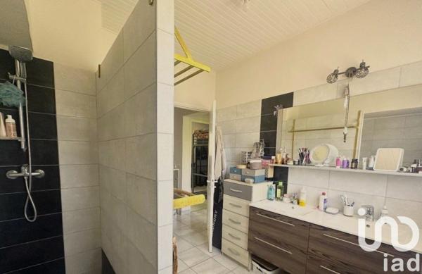 Maison 6 pièces de 120 m² à Uzès (30700)