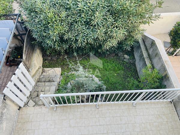 Maison de 65 m2 avec triple terrasse et vue mer