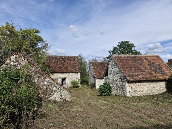 FERMETTE - 3 CHAMBRES - DEPENDANCES - TERRAIN