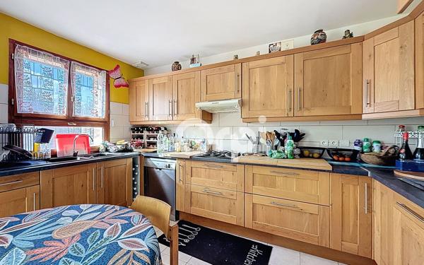 Maison à vendre    6 pièces • 152,69 m2 Veneux-les-Sablons