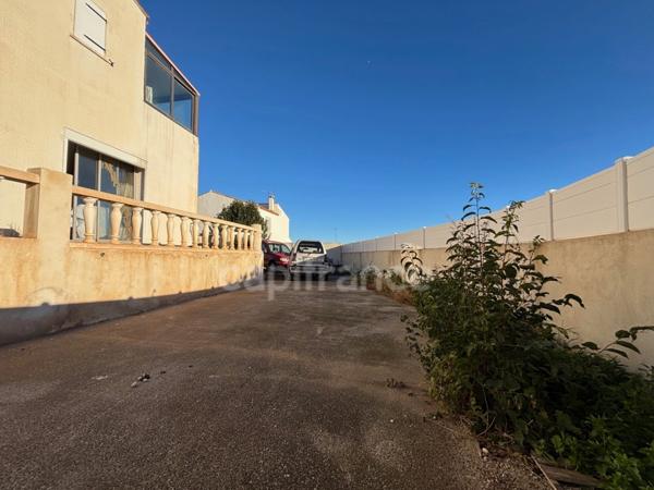 BALARUC-LES-BAINS(34), A VENDRE SURFACE TOTALE 110 M2, TERRAIN 372 M2, VUE SUR L'ETANG THAU, SECTEUR CALME
