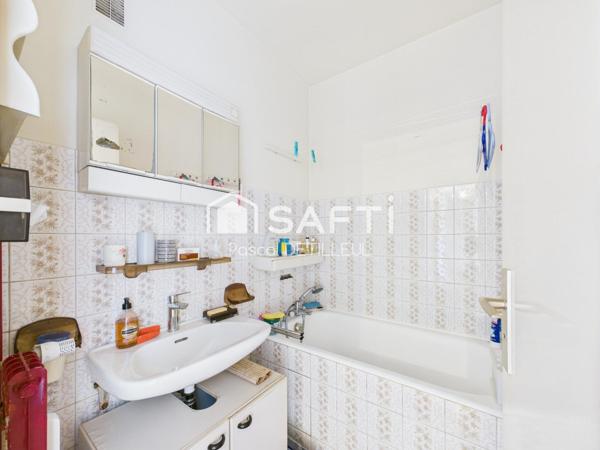 GARCHES- Buzenval  appartement 5 pièces 97m2