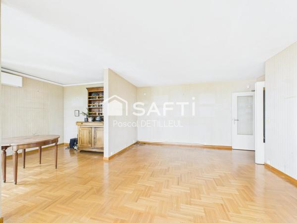 GARCHES- Buzenval  appartement 5 pièces 97m2