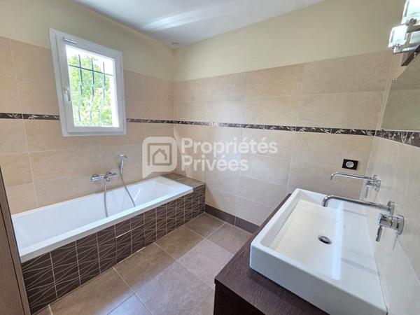 Maison Malataverne 6 pièces 165 m2