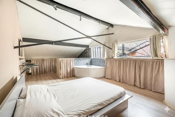 Loft à Villefranche-sur-Saône – Volumes remarquables & esprit industriel