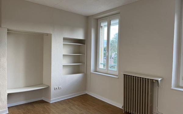 Appartement à louer    2 pièces • 43 m2 Labruguière