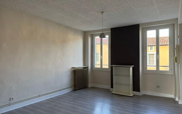 Appartement à louer    2 pièces • 43 m2 Labruguière