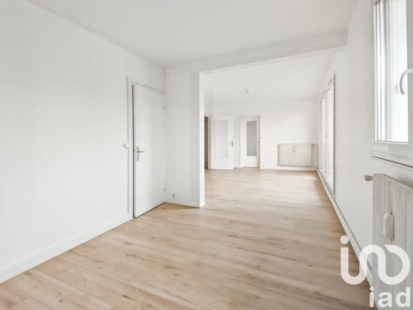 Location appartement 4 pièces 72 m² Sainte-Geneviève-des-Bois