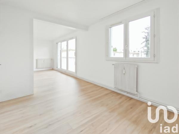 Location appartement 4 pièces 72 m² Sainte-Geneviève-des-Bois