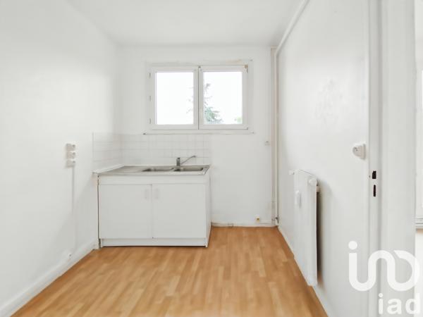 Location appartement 4 pièces 72 m² Sainte-Geneviève-des-Bois