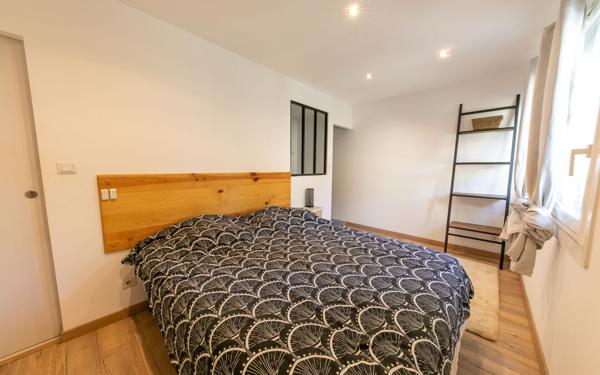 Maison à vendre    5 pièces •  Opoul-Périllos