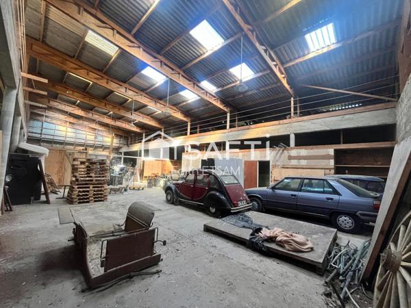 Hangar de 600 m² sur terrain constructible proche de la mer