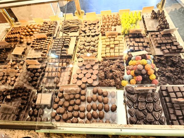 Cession fonds de commerce de chocolaterie confiserie en plein coeur de VITTEL