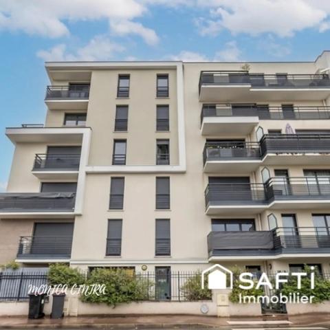 Situé au 5e et dernier étage d'une résidence récente de 2019 avec ascenseur, ce bel appartement de 3 pièces d'environ 60 m2, séduit immédiatement par sa luminosité, son agencement fonctionnel et son confort moderne.