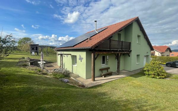 Maison à vendre    5 pièces •  Anould