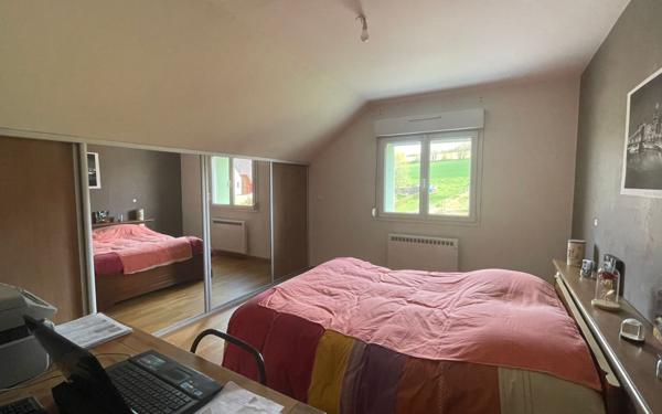 Maison à vendre    5 pièces •  Anould