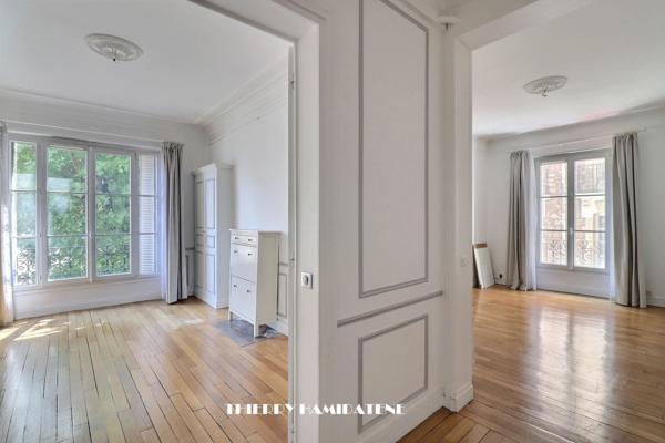 GARE DU CENTRE VILLE SUBLIME APPARTEMENT BOURGEOIS FIN XIX STYLE PARISIEN 100M2 4 PIECES 2 CHAMBRES AVEC CAVE EN S/SOL