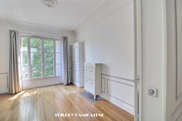 GARE DU CENTRE VILLE SUBLIME APPARTEMENT BOURGEOIS FIN XIX STYLE PARISIEN 100M2 4 PIECES 2 CHAMBRES AVEC CAVE EN S/SOL