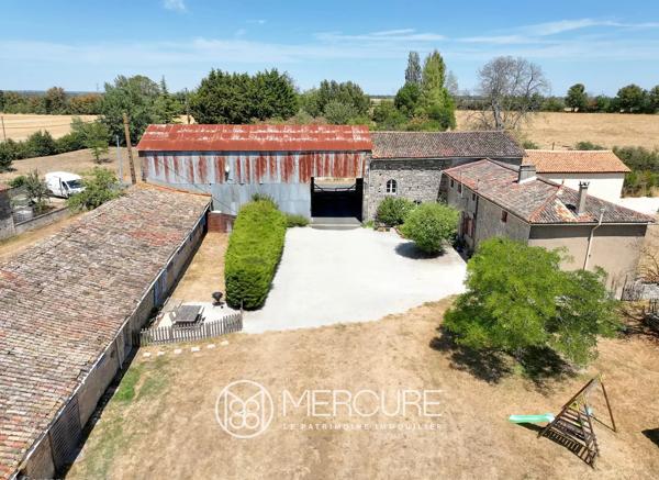Propriété de charme avec gîtes, piscine, espace équestre et dépendances