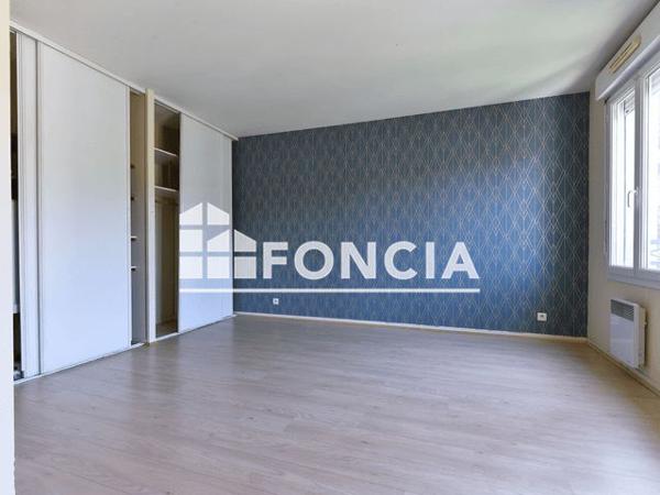 À vendre Studio 30 m² - Saint-pierre-du-perray 91280