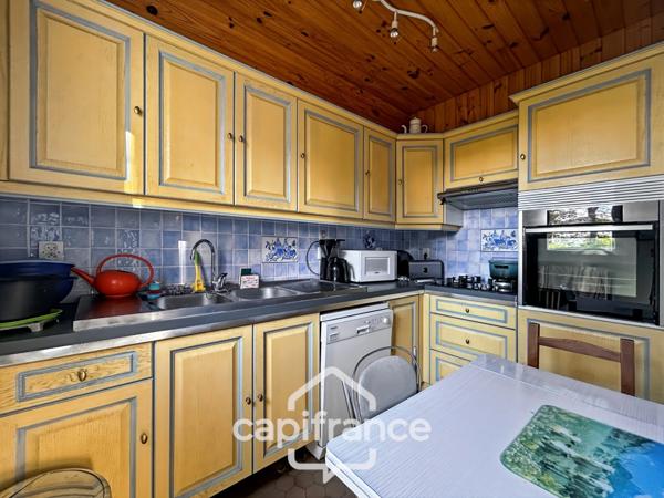 CHARMANTE MAISON NÉO-BRETONNE – 7 PIÈCES – 134 m² HABITABLES – 4 CHAMBRES – SOUS-SOL COMPLET