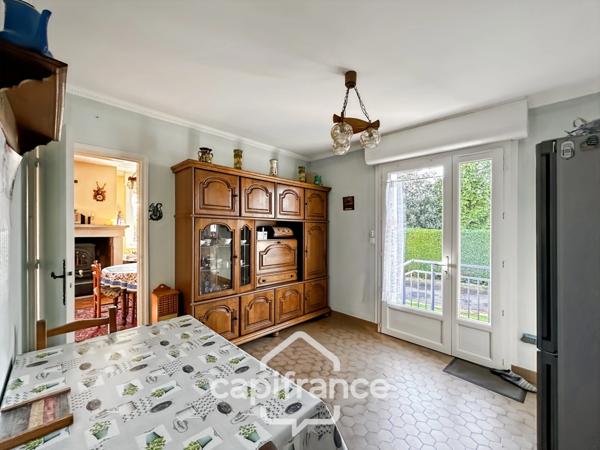 CHARMANTE MAISON NÉO-BRETONNE – 7 PIÈCES – 134 m² HABITABLES – 4 CHAMBRES – SOUS-SOL COMPLET