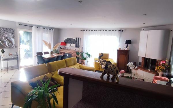 Maison à vendre    5 pièces •  Peyrehorade