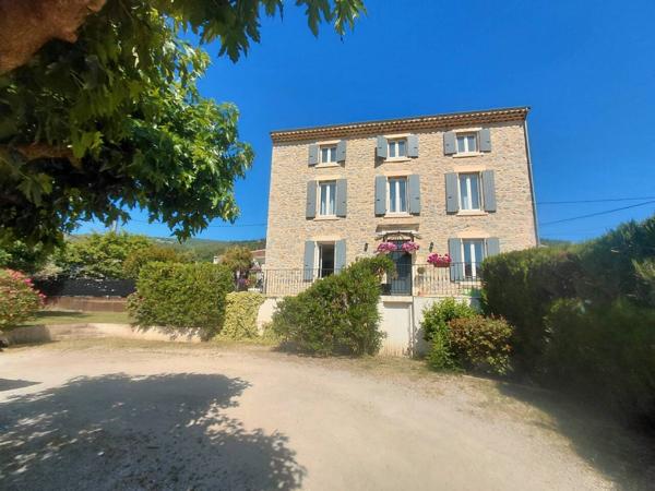 Maison à vendre 6 pièces de 151 m²