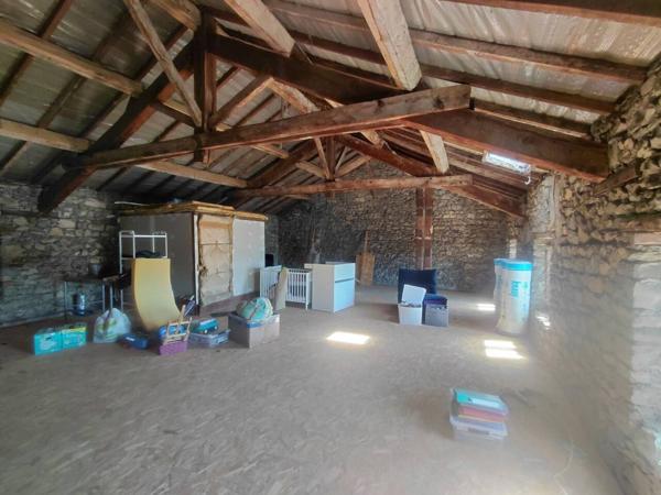 Maison à vendre 6 pièces de 151 m²