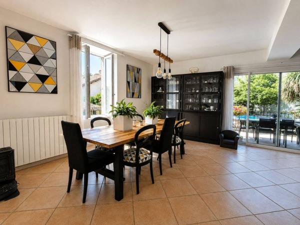 Maison à vendre 6 pièces de 151 m²