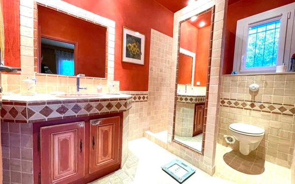 Maison à vendre    4 pièces • 155 m2 Nîmes