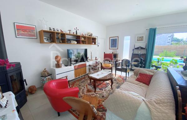 Maison récente - Plain pied - Piscine