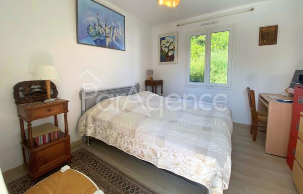 Maison récente - Plain pied - Piscine