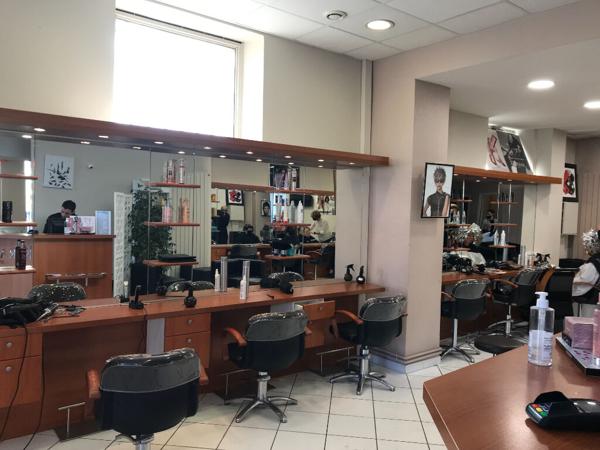 Immeuble Nimes 16 pièce(s) 432.30 m2