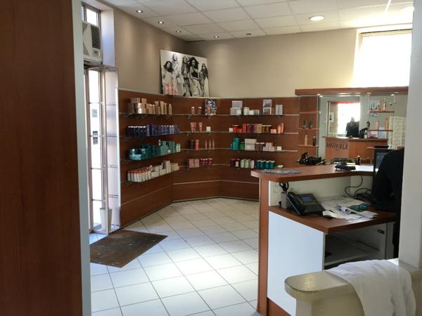 Immeuble Nimes 16 pièce(s) 432.30 m2