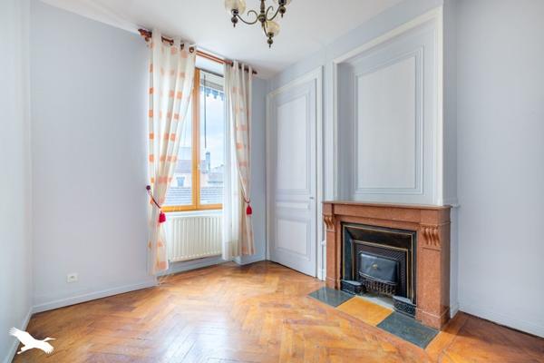 Appartement à vendre |                                       Villeurbanne |                                        2 pièces  |  47 m²
