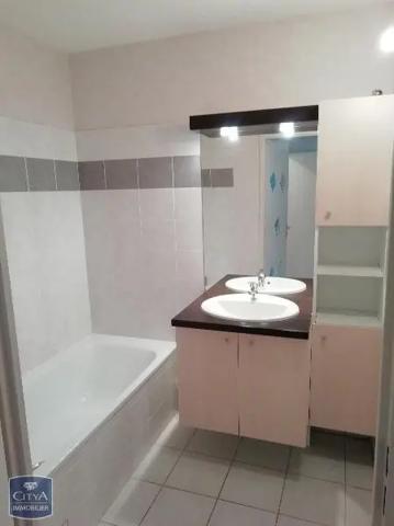 Appartement à louer 2 pièces 46.77m² Nailloux (31560)