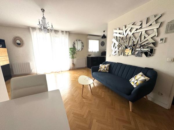 Villemomble 10 min RER E...Bel appartement de 2 pièces + Pkg + Cave + Asc