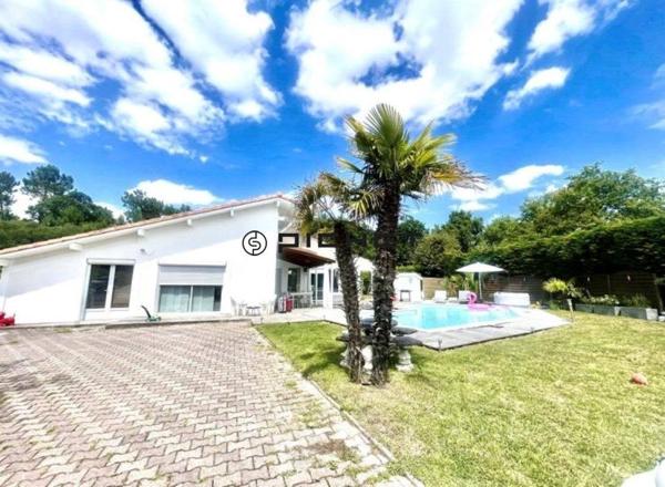 Maison 6 pièces 187 m²